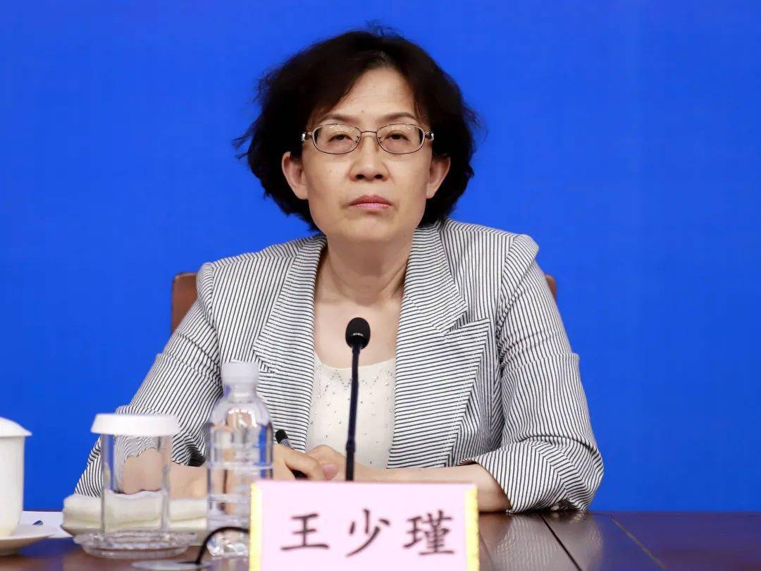 正版澳門資料免費公開,專才解答解釋落實_粉絲品59.723